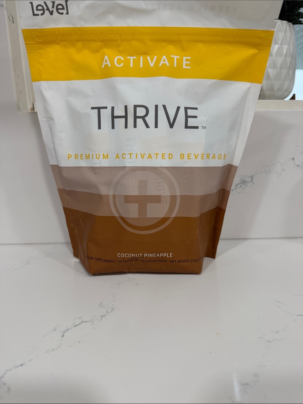 Thrive Activate Coconut Pineapple Powder - Yellow, White, Brown